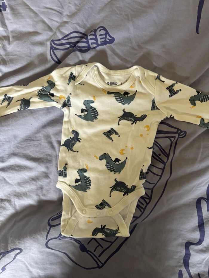 Lot de 2 bodies taille 3 mois - photo numéro 3