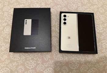 Samsung Galaxy Fold 5