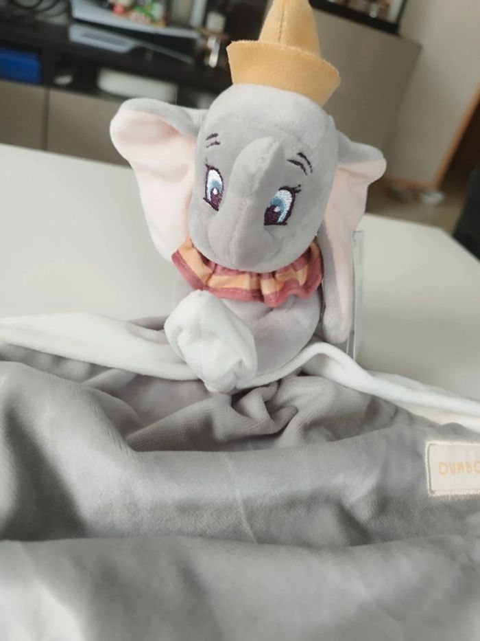 Doudou mouchoir Dumbo