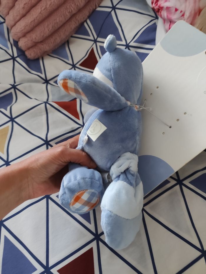 Peluche musicale neuve - photo numéro 2