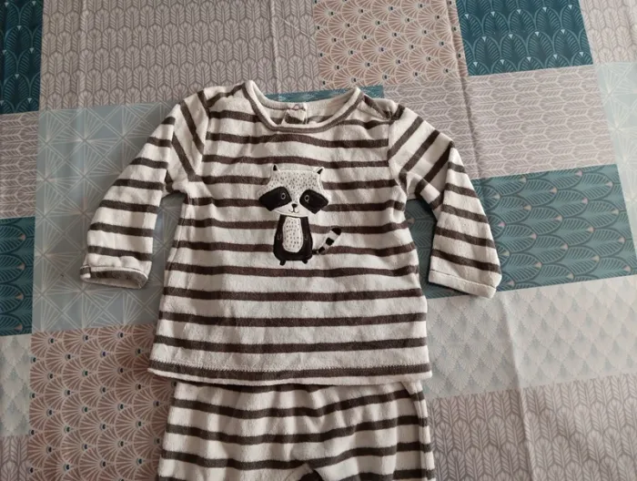 Pyjamas 2 pièces vertbaudet 9 mois - photo numéro 2