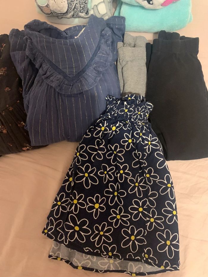 Lot vêtements fille 6 ans - photo numéro 3