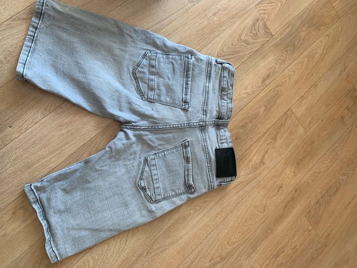 Short en jean gris slim - photo numéro 2