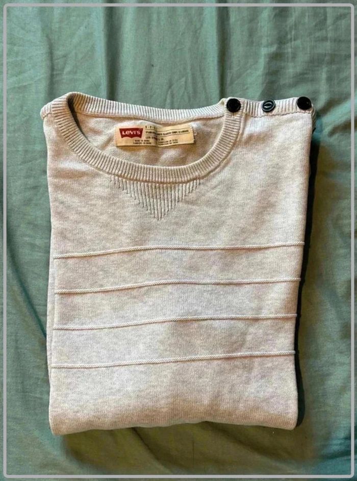 Très jolie pull taille 36 Levi's - photo numéro 3
