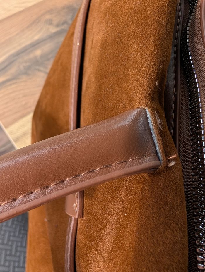 Sac à main tendance en simili daim camel - photo numéro 5