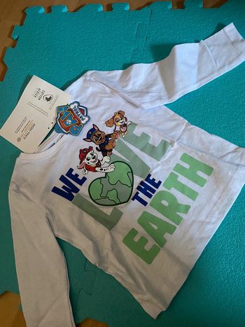 Pull fin « we love the Earth » Paw Patrol Taille 104