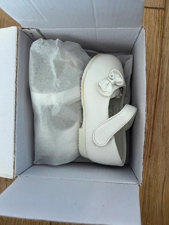 Chaussures cérémonie blanche bébé taille 15 neuf avec etiquette - photo numéro 8