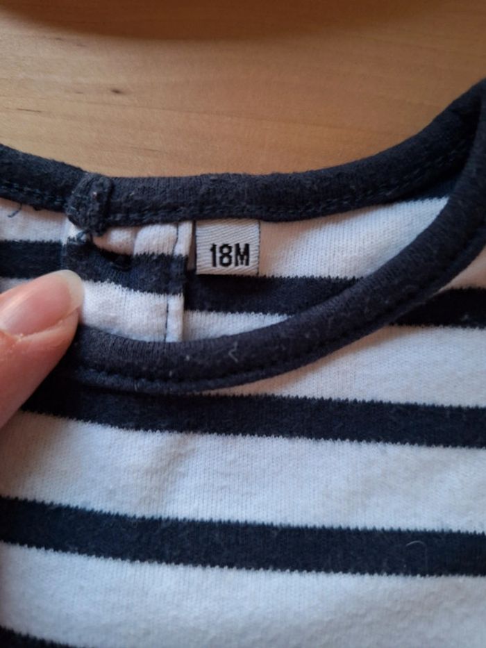 T-shirt manches courtes pour fille taille 18mois très bon état - photo numéro 6