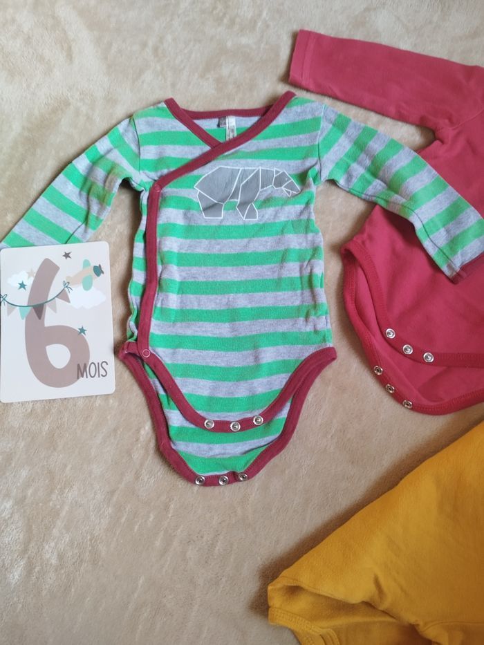 Lot de bodies - photo numéro 3