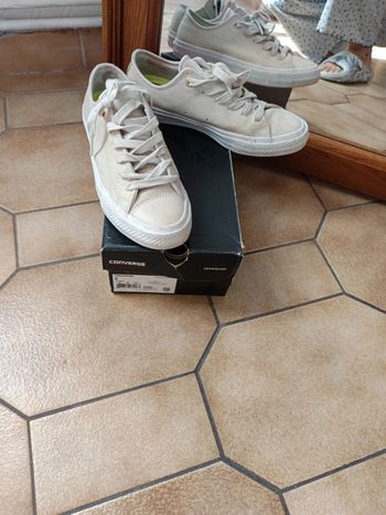 Converse cuir