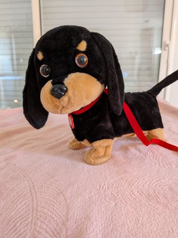 Peluche interactive chien