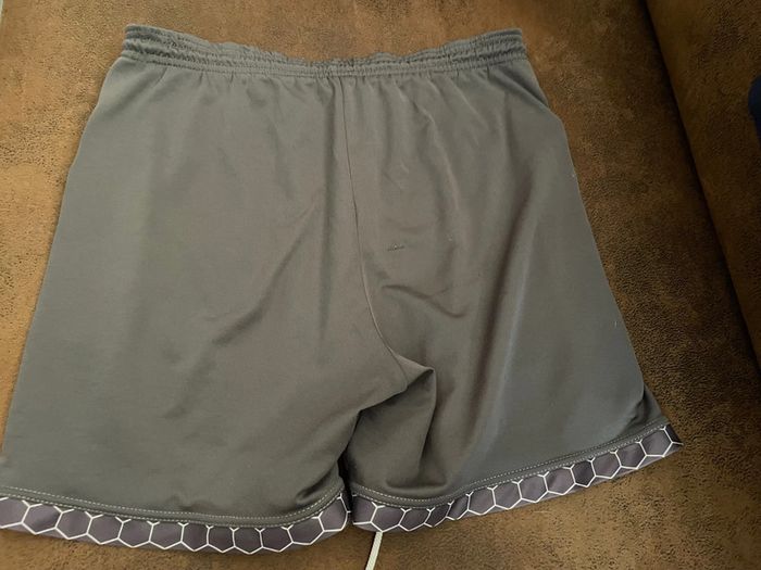Short sport Hummel s - photo numéro 2