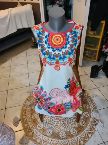Belle robe coloré s/m