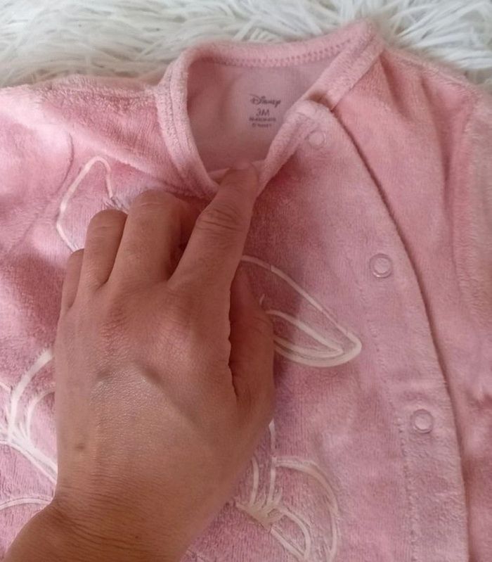 Pyjama velours 3mois Disney 🌼🩷 - photo numéro 2