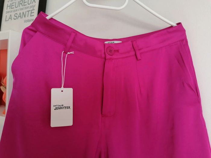 Jupe short neuve Jennyfer taille 38 - photo numéro 2