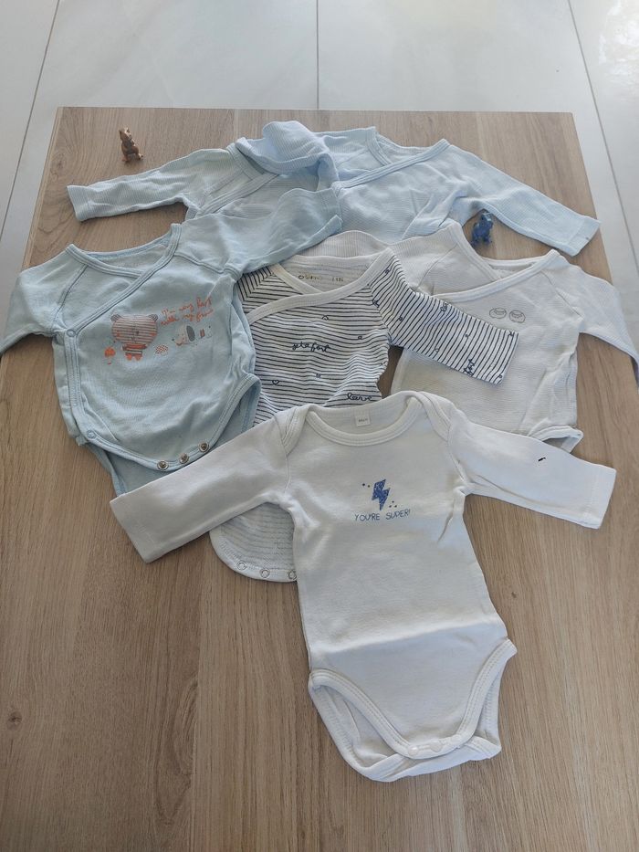 Lot 6 bodies garçon 1 mois