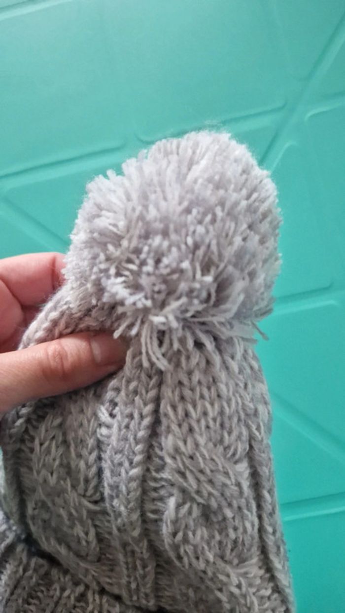 Bonnet neuf gris chaud - photo numéro 2