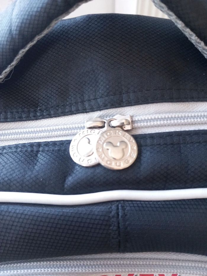 Sac  a dos mickey - photo numéro 9