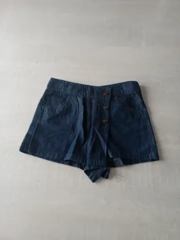 Jupe short neuve 4 ans