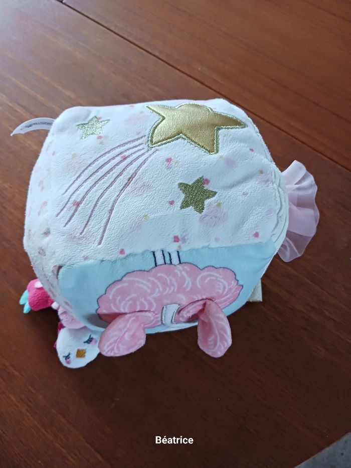 Petit cube tout doux - photo numéro 3