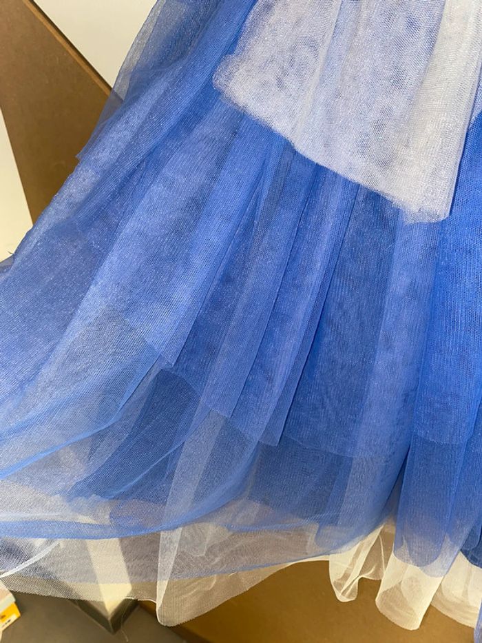 Robe 8/9 ans H&M la reine des neiges - photo numéro 2
