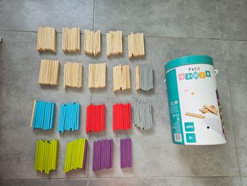 Jeux construction en lamelles de bois