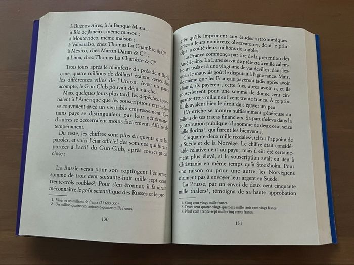 De la Terre  à la Lune  Jules Verne Le livre de Poche - photo numéro 2