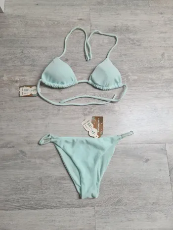 Maillot de bain bikini 2 pièces Calzedonia neuf avec étiquette