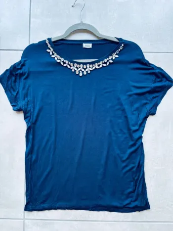 Magnifique t-shirt bijoux Pimkie bleu marine