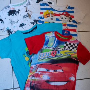 Lot de 4 tee shirt 4/5ans
