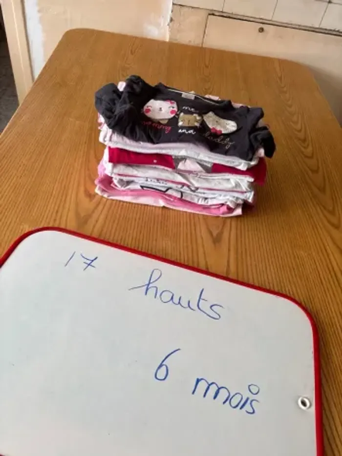 Lots 17 hauts à longue manche 6 mois fille vertbaudet - photo numéro 2