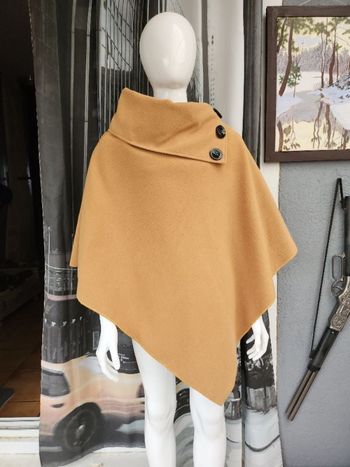 Poncho moutarde taille unique