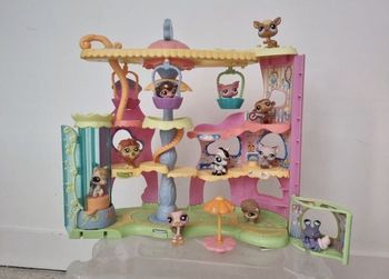 Articles petshop entre 8 et 15e selon la photo