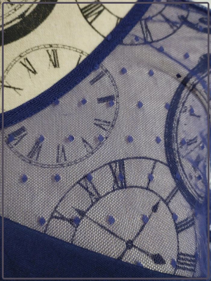 Top détail dentelle taille M - photo numéro 2