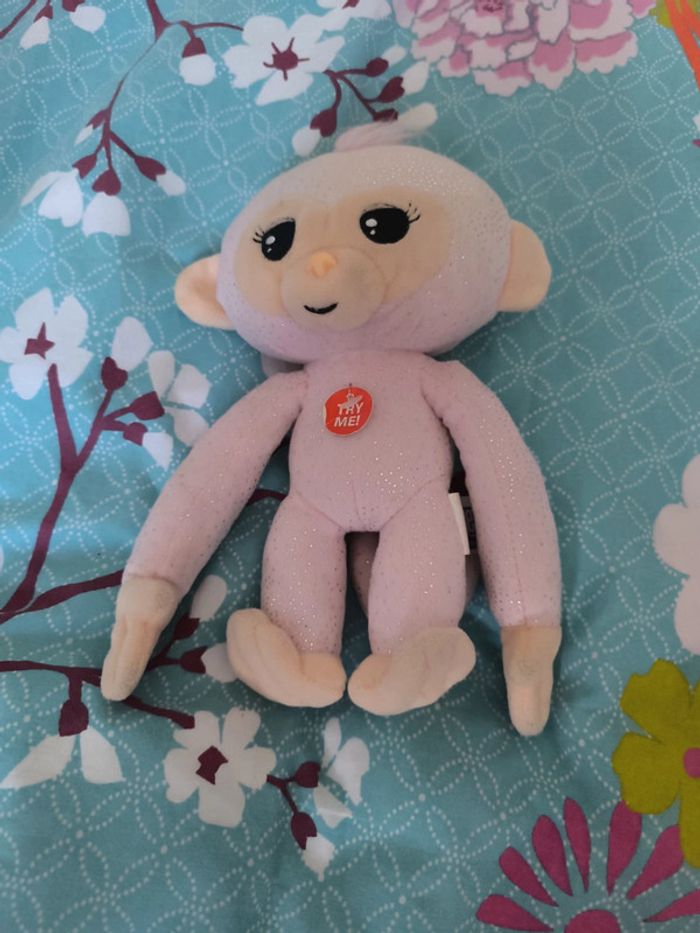 Peluche parlante. Fingerlings