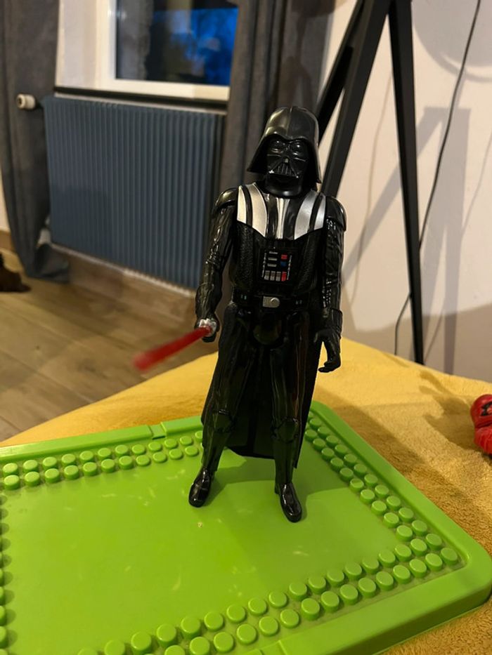 Figurine star wars dark vador