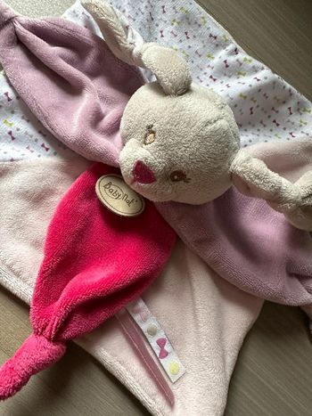 Doudou lapin rose
