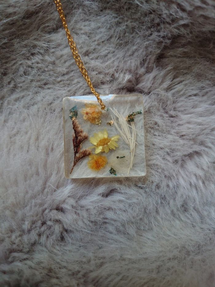 Collier fleurs séchées