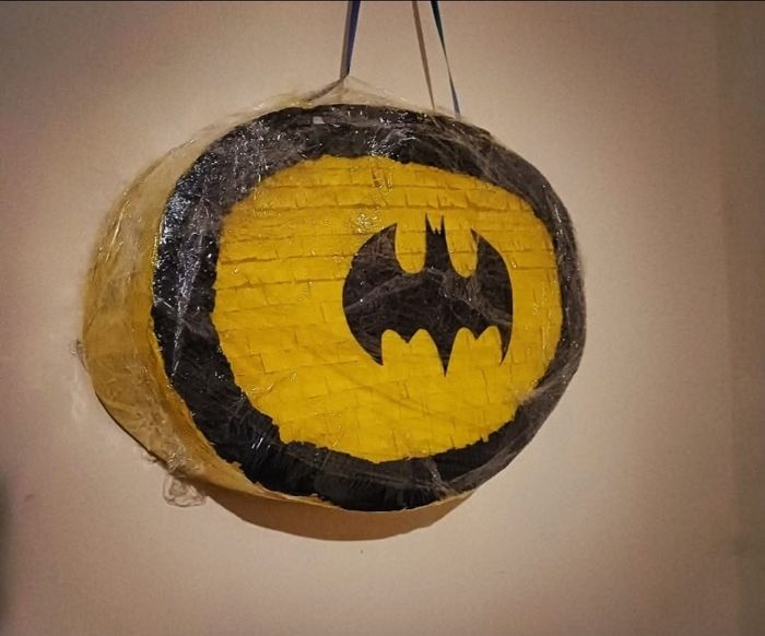 Pinatas enfants anniversaire batman