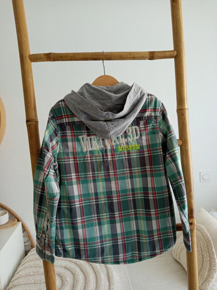 Chemise / Surchemise à capuche Okaïdi 8 ans - photo numéro 2