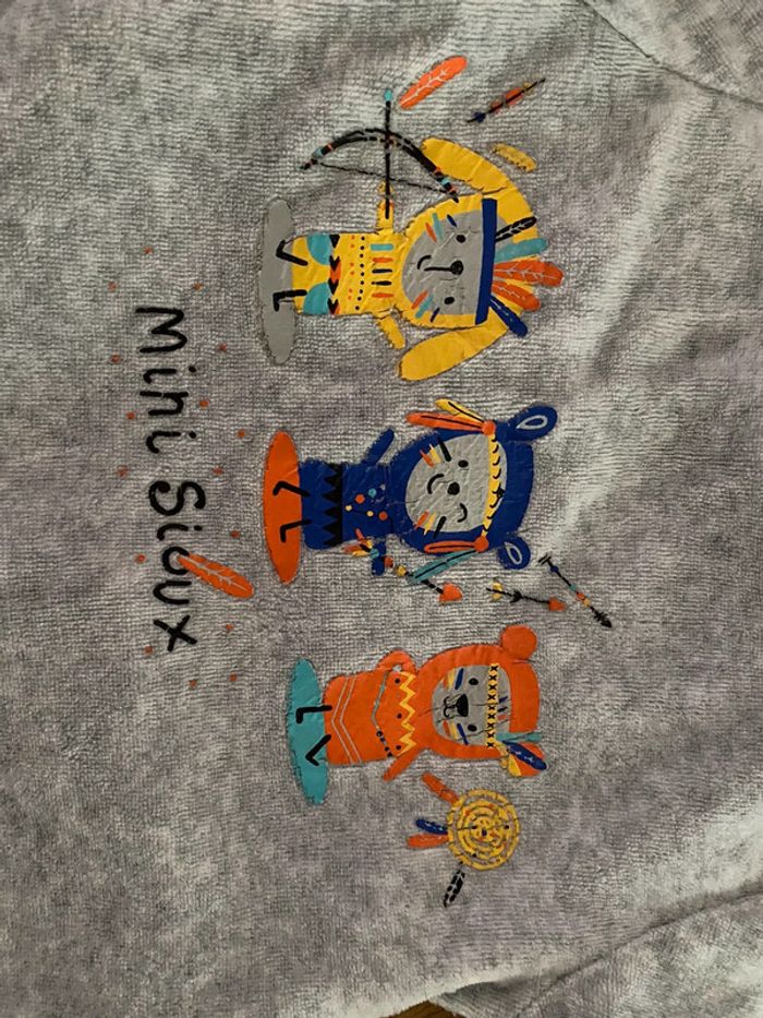 Pyjama 6 mois - photo numéro 2