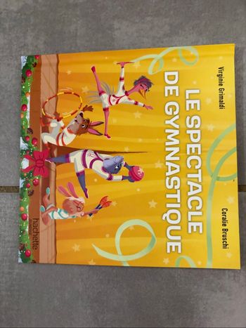 Livre le spectacle de gymnastique