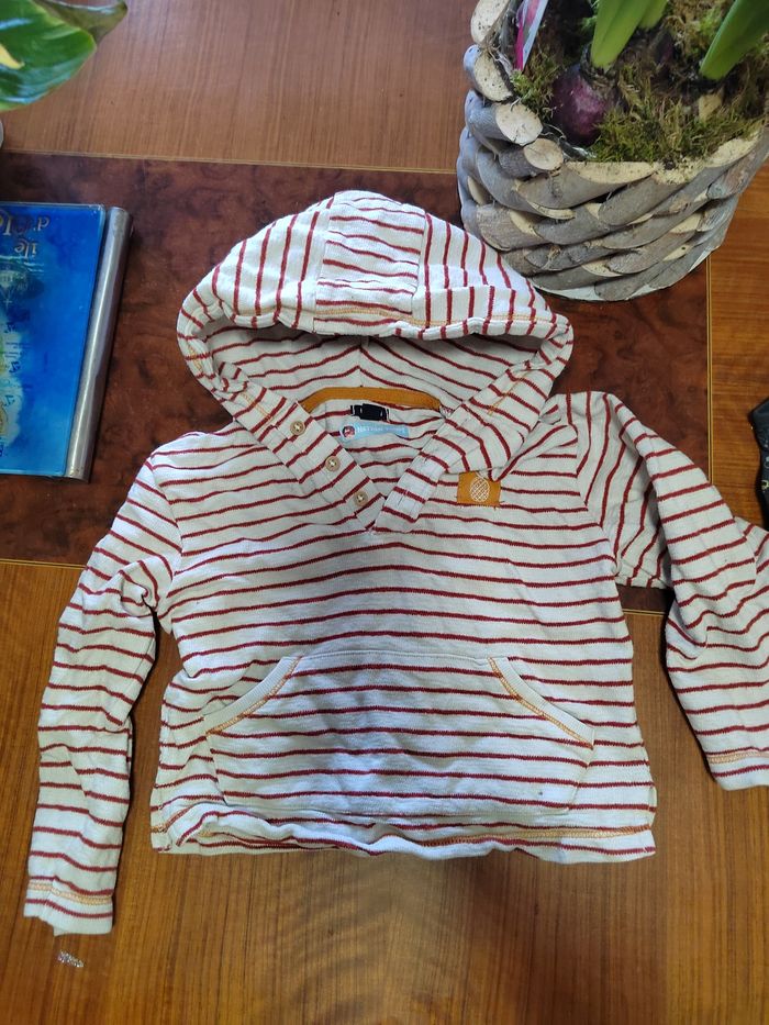 Lot pull et t shirt - photo numéro 2