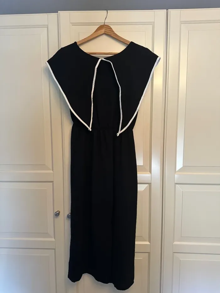 Robe mi-longue noire et blanche - photo numéro 4