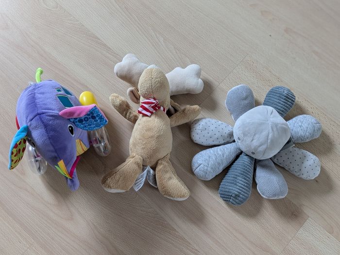 Lot peluches neuves