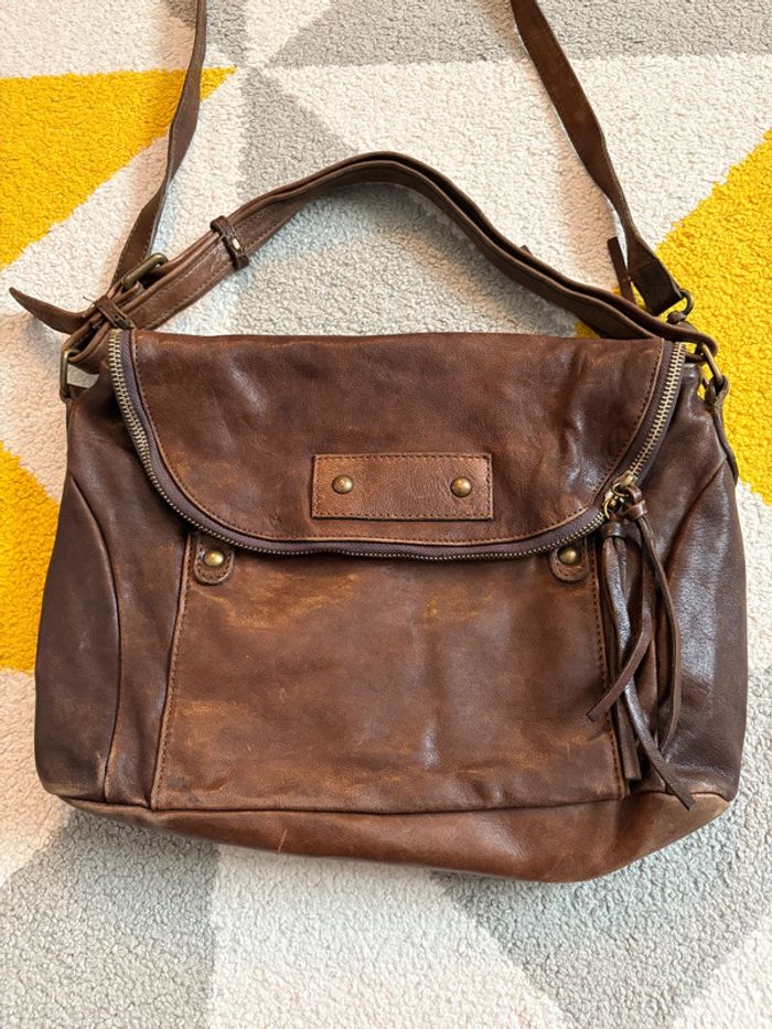 Sac à bandoulière en cuir marron Chantal B - photo numéro 2
