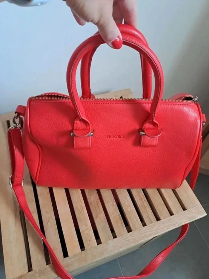 Sac Bershka - photo numéro 2