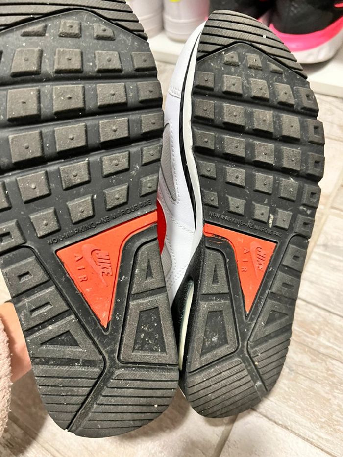 Nike Air Max Blanc Rouge 579995 101 - photo numéro 9