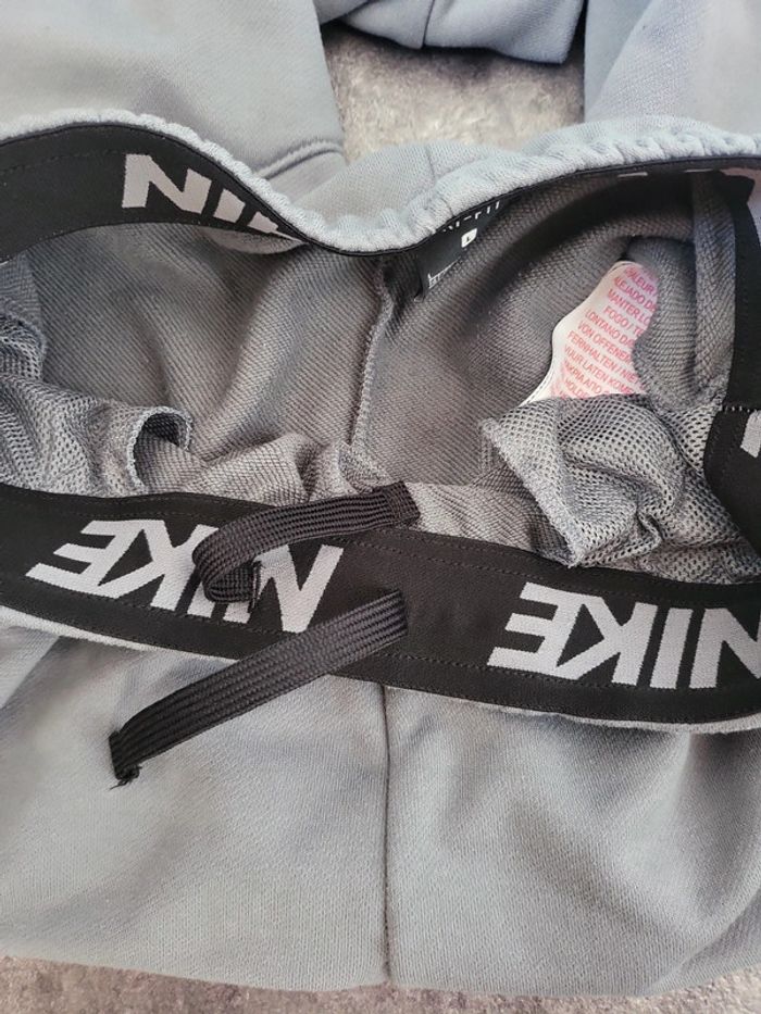 Pantalon jogging garçon 12-13ans Nike bon état - photo numéro 6