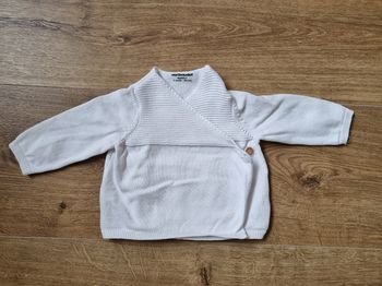 Pull blanc 1 mois